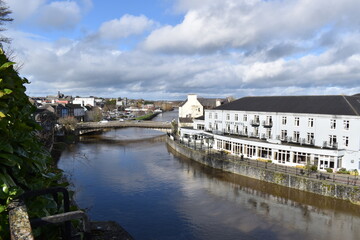 Fototapeta na wymiar view of the river in the city, Kilkenny, Ireland