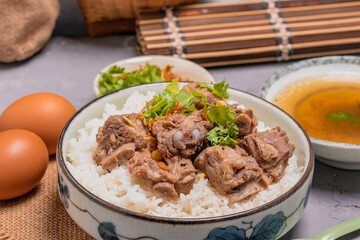 Dried Rice Porridge with Boiled Pork Bones and Broth