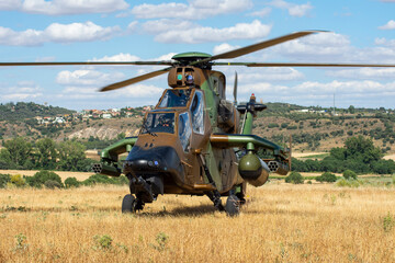 Helicóptero militar de ataque EC665 Tigre