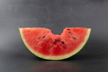 Fototapeta na wymiar Fresh sliced watermelon and watermelon pieces