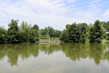 Fototapeta na wymiar The peaceful beautiful pond in the countryside.
