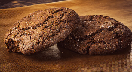 Wheat Cookies dark with cracks