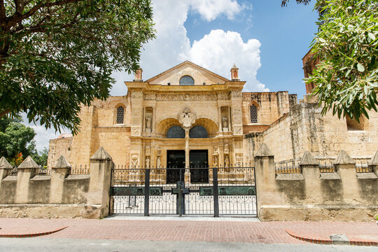 Cathedral, Parque Colon, Santo Domingo. Dominican Republic. 1514-1544