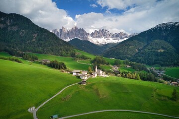 Fototapeta na wymiar The Dolomiti Mountain Range in Italy.
