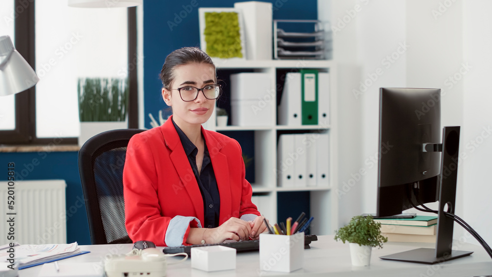 Aufkleber female worker using charts statistics to plan strategy on computer, analyzing e commerce sales for b