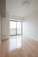 空の部屋　室内写真　窓付き