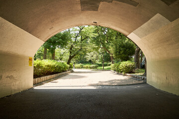 公園のトンネル