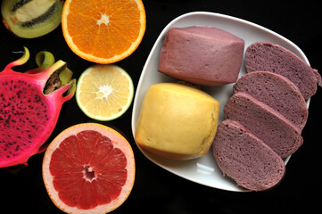 fruit and mantou - chinese steamed buns