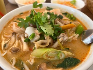 美味しそうなトムヤムヌードル(タイ料理)