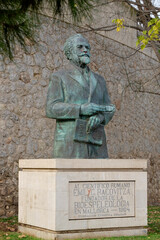 Monumento a Emil Racovitza, Fundación Europea Dragán, Bronce, Paseo Marítimo, palma, Mallorca, balearic islands, Spain