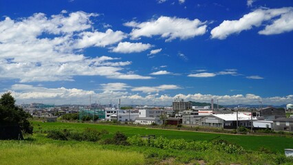 Fototapeta premium JR八十場駅周辺から見た坂出市・工場・瀬戸大橋1【香川県坂出市