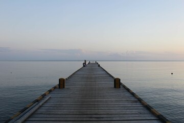 Obraz premium pier at sunset