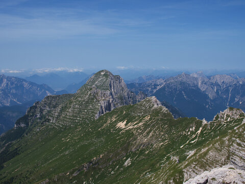 Salita sul Monte Terrarossa dai Piani del Montasio