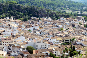 Fototapeta na wymiar View on the city of Pollença on the island of Mallorca (Spain)
