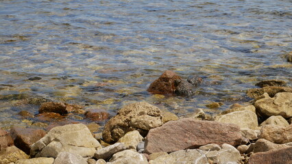 Pierres et rochers sous l'eau. Mer Méditerranée, Cannes, France