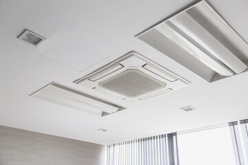 Air conditioning on the ceiling, 4-way cooling system