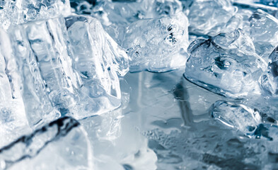 The ice cube shape has been adjusted to add color,It will help refresh and make you feel good. Ice background
