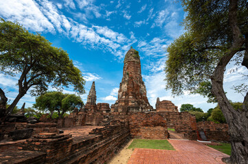 Landscape the ruins of ancient city of ayutthaya (Ayutthaya Historical Park) are the  famous sightseeing place at Phra Nakhon Si Ayutthaya Province, Thailand. (Public domain)