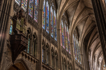 Fototapeta premium The Renaissance organ of the triforium in the central nave of the cathedral of Saint-Etienne Cathedral in Metz