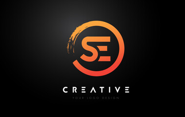 Orange SE Circular Letter Logo with Circle Brush Design and Black Background.