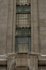 seagulls known as Kittiwake gulls have made a colony based in the Tyne bridge in Newcastle Upon Tyne in the UK and are a pest due to excessive droppings and aggressive behaviour stealing food