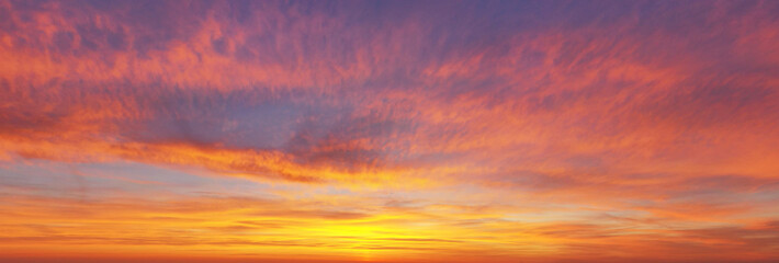 Beautiful summer sunset dramatic sky © Piotr Krzeslak