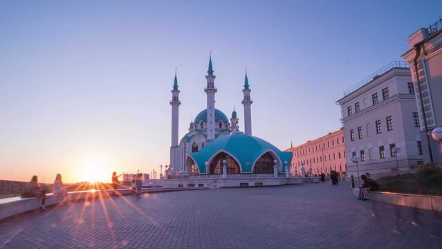 Kazan, Russia - June, 2022: Kremlin walls. Kul Sharif Mosque. Kazan Kremlin, timelapse 4k. Transition from day to night.
