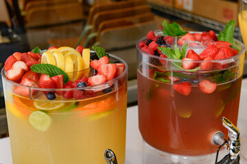 Sipping on Sangria: Two Jars of Refreshing White and Red Sangria