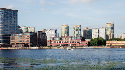 Obraz premium Residential complexes on the bank of the Khimki Canal - Moscow - Russia