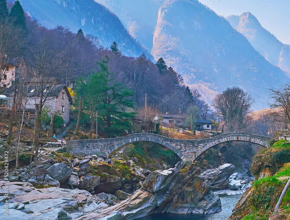 Wall mural The Salt Bridge (Ponte dei Salti), Lavertezzo, Valle Verzasca, Switzerland