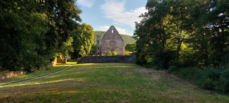 church in the village, abonded church, lost place