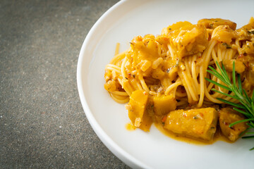 pumpkin spaghetti pasta alfredo sauce