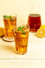 glass of ice lemon tea