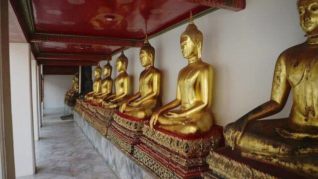 Gold Buddha Statue in Bangkok, Thailand, Lots of Buddhist Statues in a Row at Beautiful Temple for Buddhism, Line of Gold Leaf Buddhas at Wat Pho (Temple of the Reclining Buddha, Southeast Asia