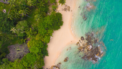 Laem Ka is a small beach about 150 meters long edged by large stones. This is the only one beach in Rawai located on the leeward east coast, so there are no big waves here even in the low season. Due 