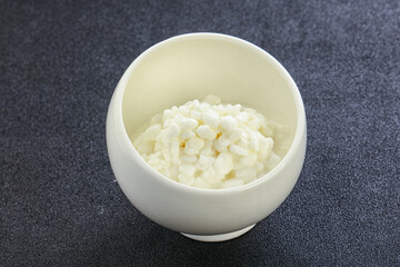 Dietary granulated cottage cheese for breakfast