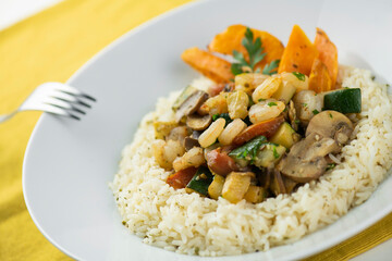 Delicious shrimps with vegetables and rice