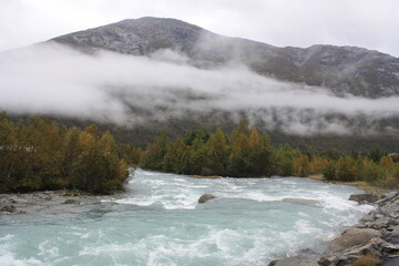 Glaciar de Nigardsbreen, ruta de senderismo para llegar a los pies de este glaciar. Noruega.