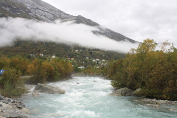 Glaciar de Nigardsbreen, ruta de senderismo para llegar a los pies de este glaciar. Noruega.