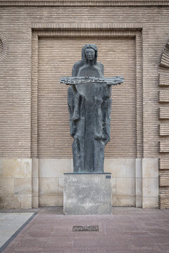ZARAGOZA, SPAIN-MAY 15, 2021: Angel de la Ciudad bronze statue by Pablo Serrano (1965)