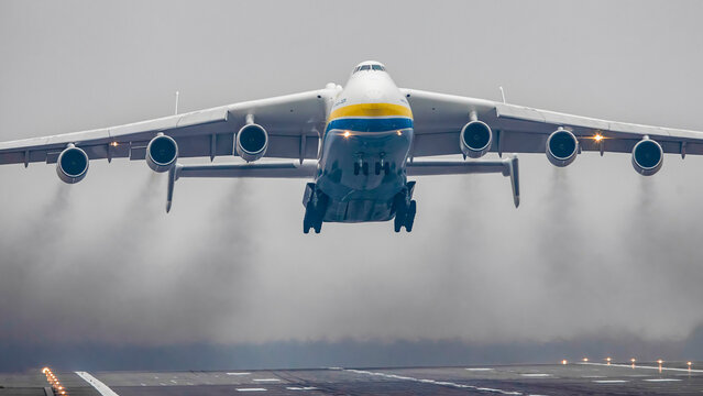 Rzeszow Poland 2021-11-14
UR-82060, Antonov An-225 Mriya, Antonov Airlines.