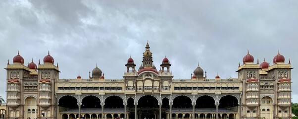 Beautiful shot of Tipu Sultan's Summer Palace against an overcast sky in Bengaluru, India