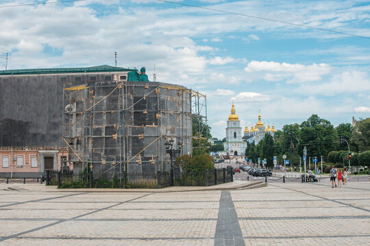 Monument to Bohdan Khmelnitsky with St. Sophia Cathedral in the background in Kiev, Ukraine