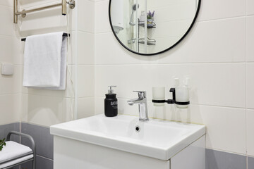 Photo of a shower room in a one-room apartment