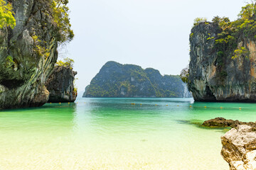 Scenic bay of Koh Lao La Ding island, destination island for tourist in Krabi, Southern of Thailand. © PinkBlue