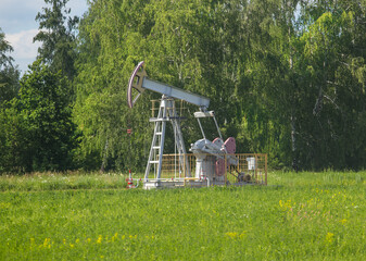 Oil pump on the field