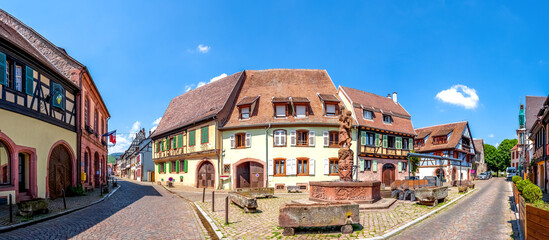 Marktplatz, Kientzheim, Elsass, Frankreich 