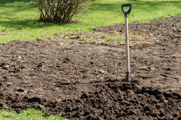 Cultivation of the land. Shovel and garden. rural industry.