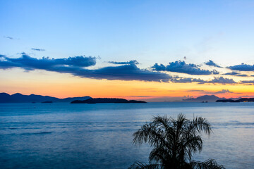 Lexposure sunset over the sea, the sea, Angra dos Reis town, State of Rio de Janeiro, Brazil. Taken with Nikon D7100 18-200 lens, at 24mm, 4.0 sec f 9.0 ISO 100. Date: Dec 27, 2016