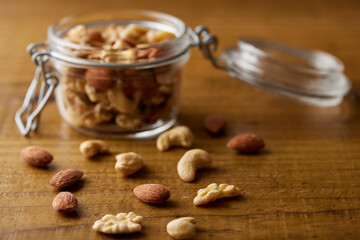 ミックスナッツ